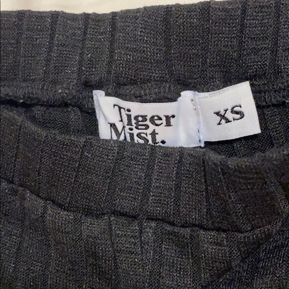 TM set - Picture 3 of 5